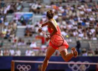 Zheng Qinwen: The Success Story of China’s Tennis Star news-15082024-120511