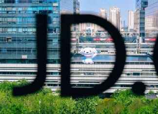 Walmart Sells JD Stock to Focus on Own Chinese Businesses news-22082024-172137