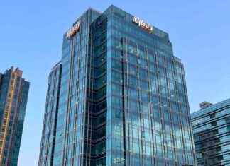 How the Departure of Top Influencer Led to 70% Profit Drop at East Buy news-28082024-130843