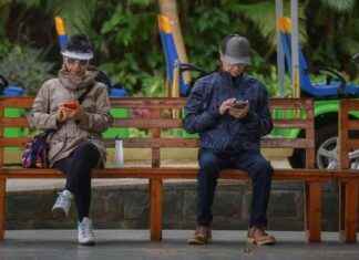 China’s Internet Users Reach 1.1 Billion: Report news-03092024-134115