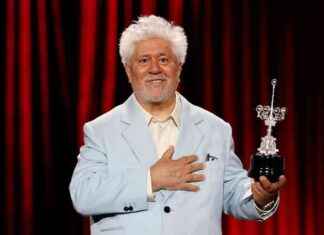 Almodóvar receives honorary award at Saint-Sébastien festival news-27092024-040058