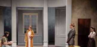 Les Fausses Confidences: A Detailed French Masterpiece news-04102024-123724