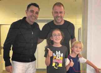 Support for Flick: Predecessor Xavi Gives Blessing | Joint Photo Sparks Excitement | Video news-20102024-170559