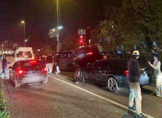 Car Accident in Regensdorf: Multiple Vehicles Involved in Collision news-31102024-231941