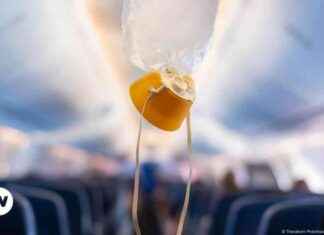 Boeing Faces Continued Headwinds Amidst Storm – A Look at the Challenges Ahead news-04112024-222316