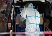 Police in Edinburgh Close Off Area After Residents Discover Decapitated Head in Street During Halloween Weekend news-05112024-162624